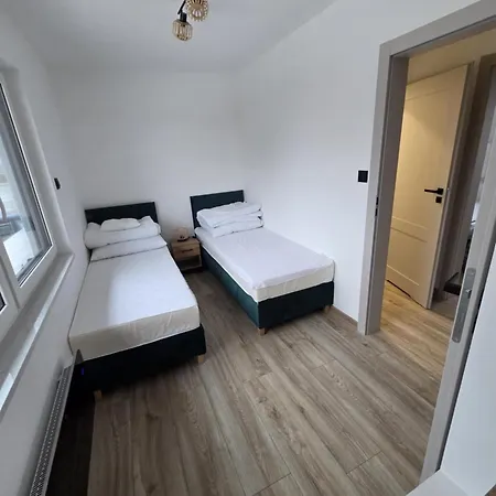 Kameralne Kladno アパート *