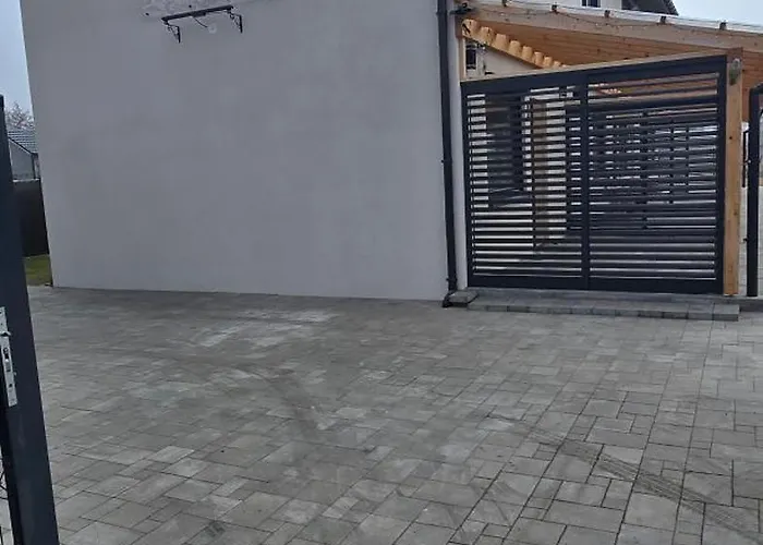 アパート Kameralne Kladno Lopienica